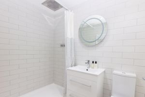 Photo 19- click for photo gallery